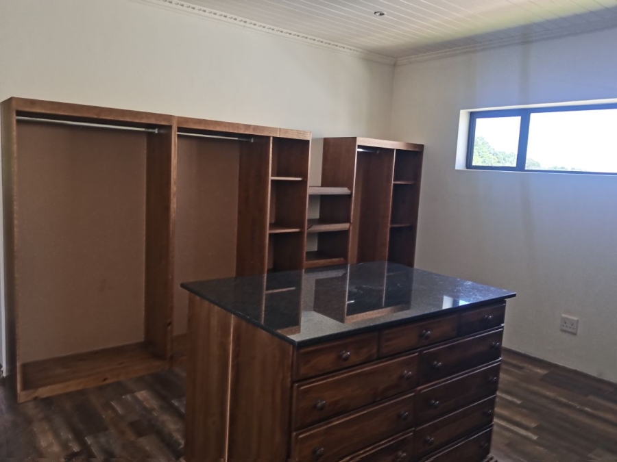 5 Bedroom Property for Sale in Royalston Residential Estate and Wildlife Reserve Eastern Cape